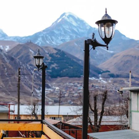 Wooden Hotel Kazbegi Eksteriør bilde