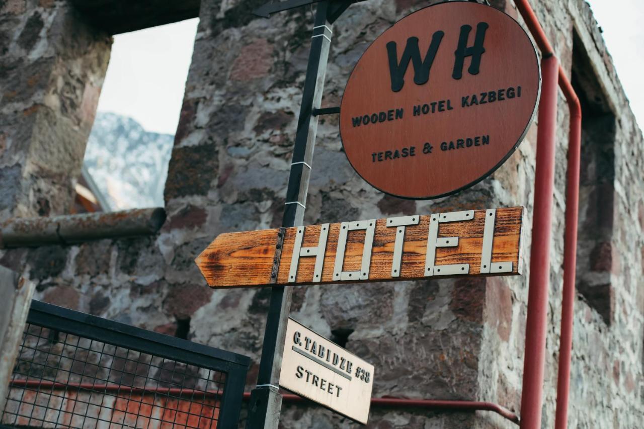 Wooden Hotel Kazbegi Eksteriør bilde