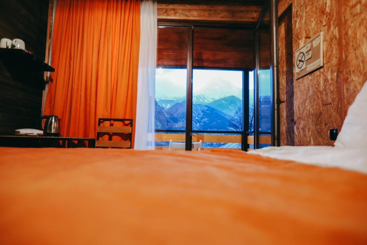 Wooden Hotel Kazbegi Eksteriør bilde
